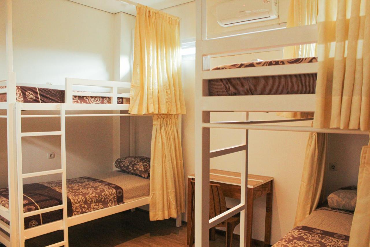 Rion Hostel בוגור מראה חיצוני תמונה