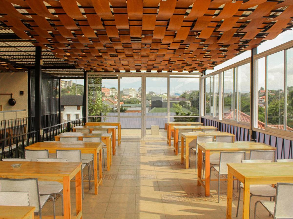 Rion Hostel בוגור מראה חיצוני תמונה