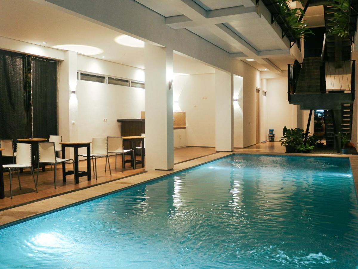 Rion Hostel בוגור מראה חיצוני תמונה