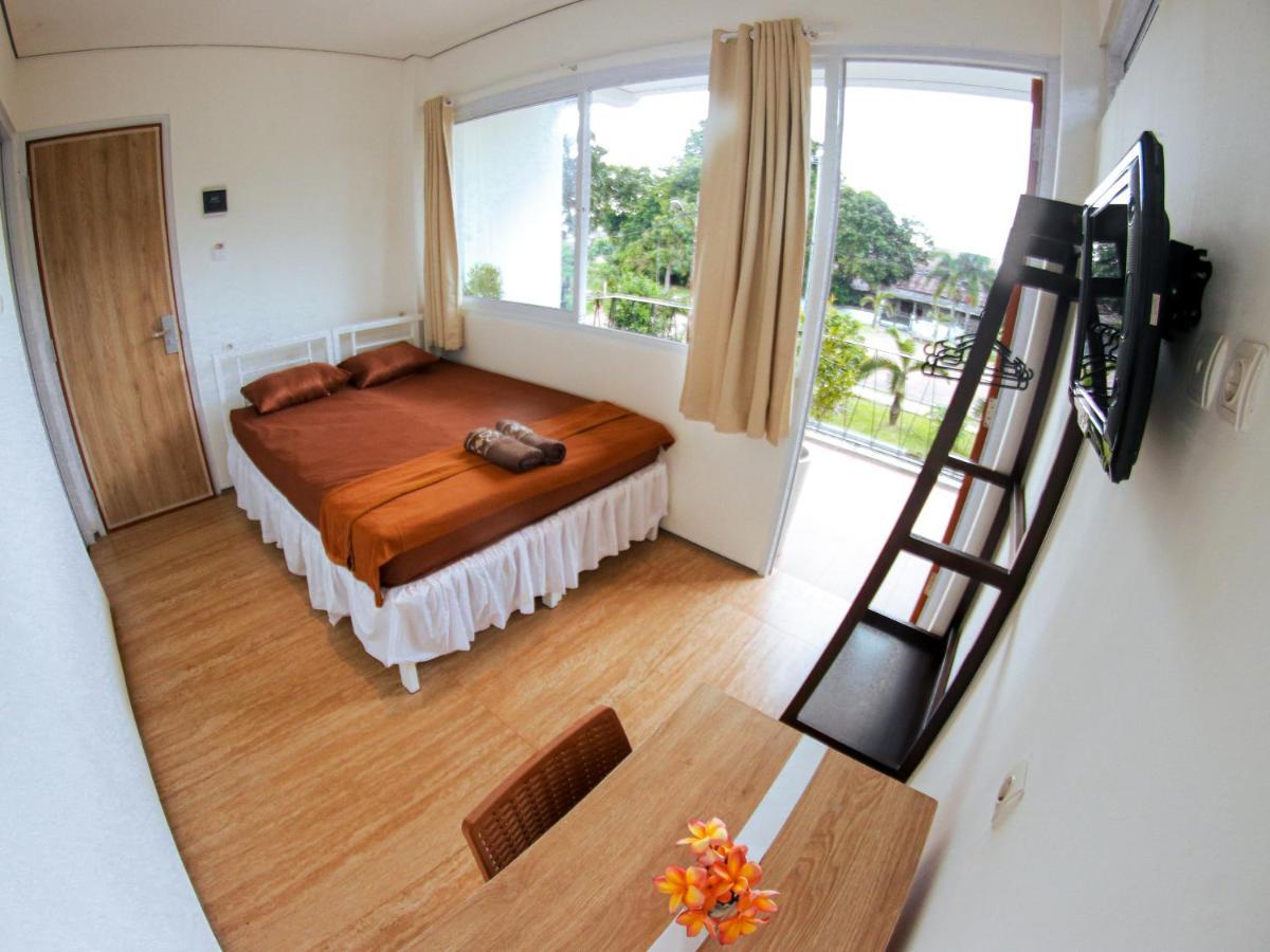 Rion Hostel בוגור מראה חיצוני תמונה
